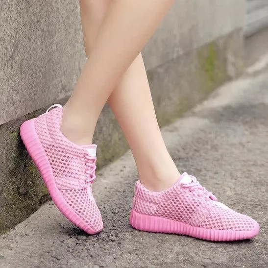 Breathable and comfortable sneakers