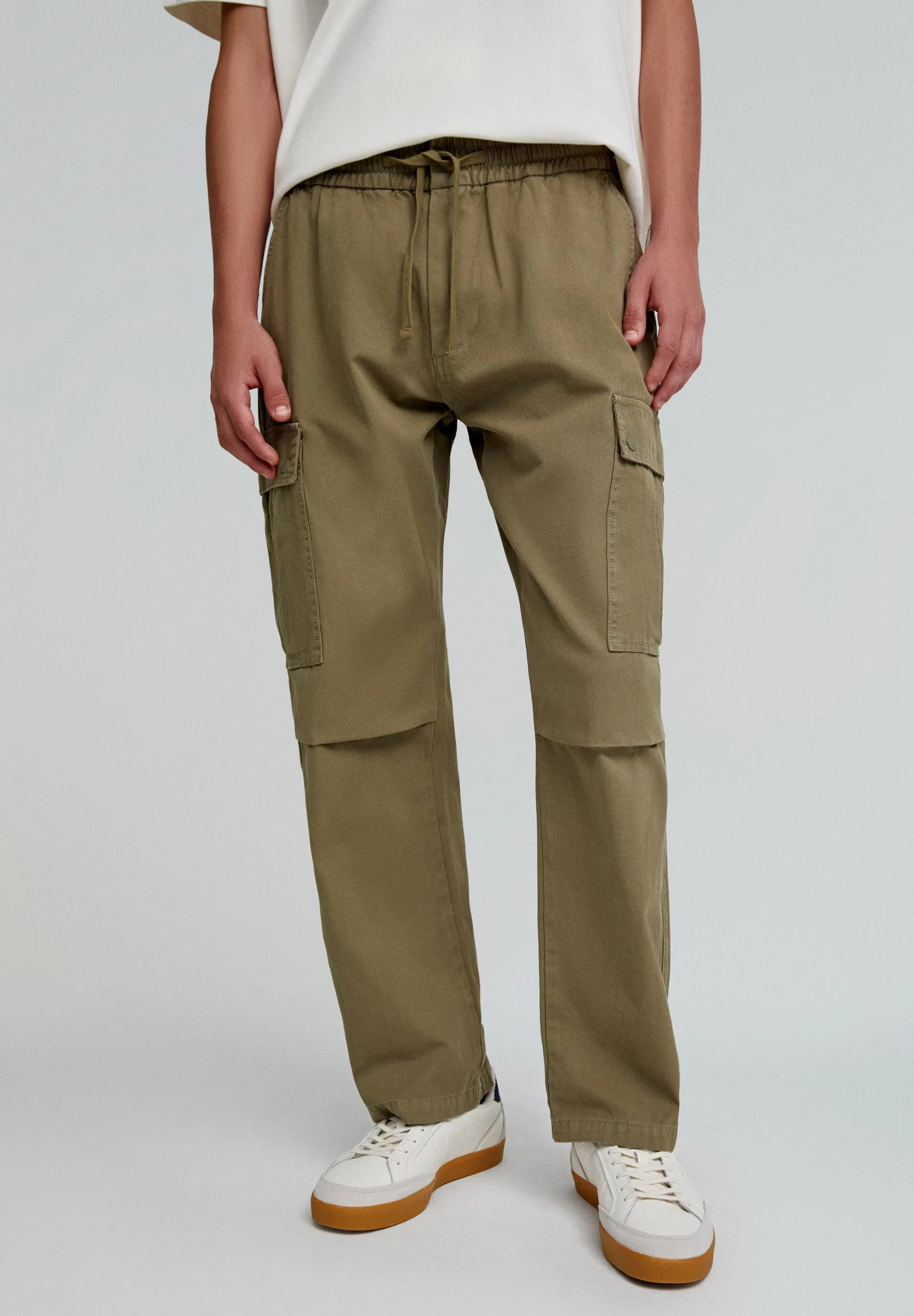 PREMIUM RELAXED CARGO TROUSERS