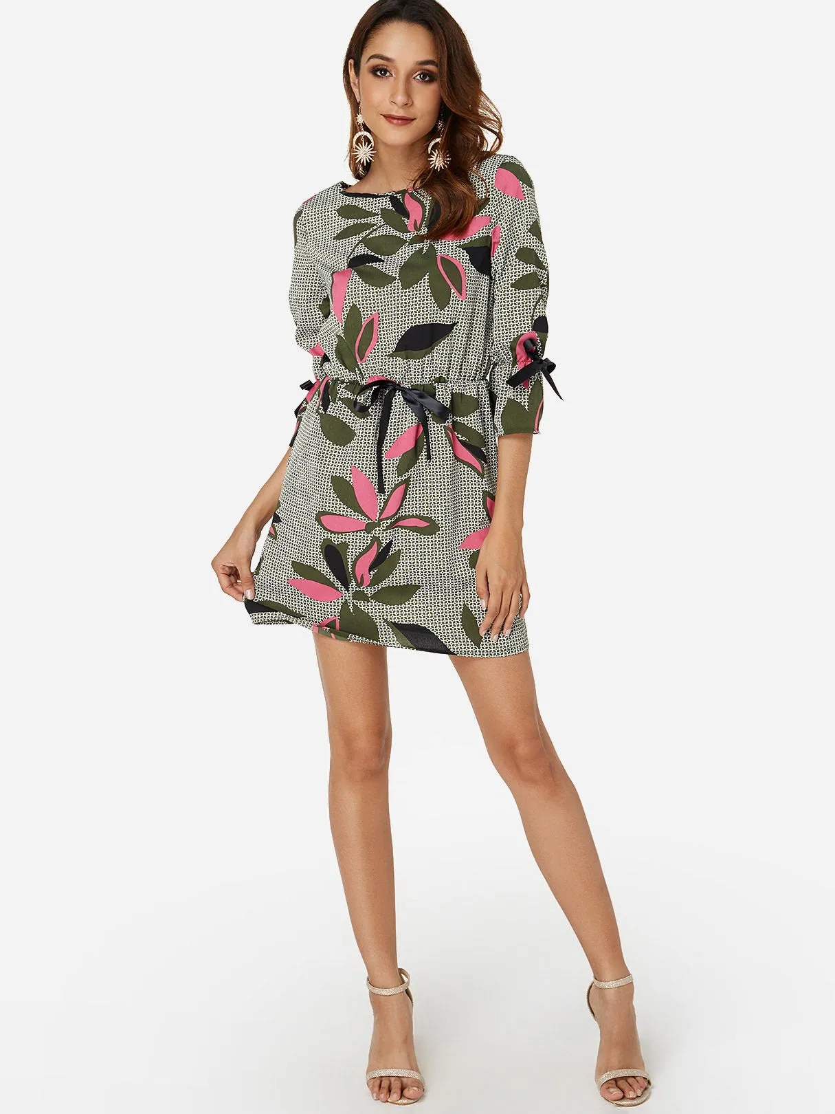 Wholesale Round Neck 3/4 Length Sleeve Floral Print Self-Tie 3/4 Length Sleeve Dress